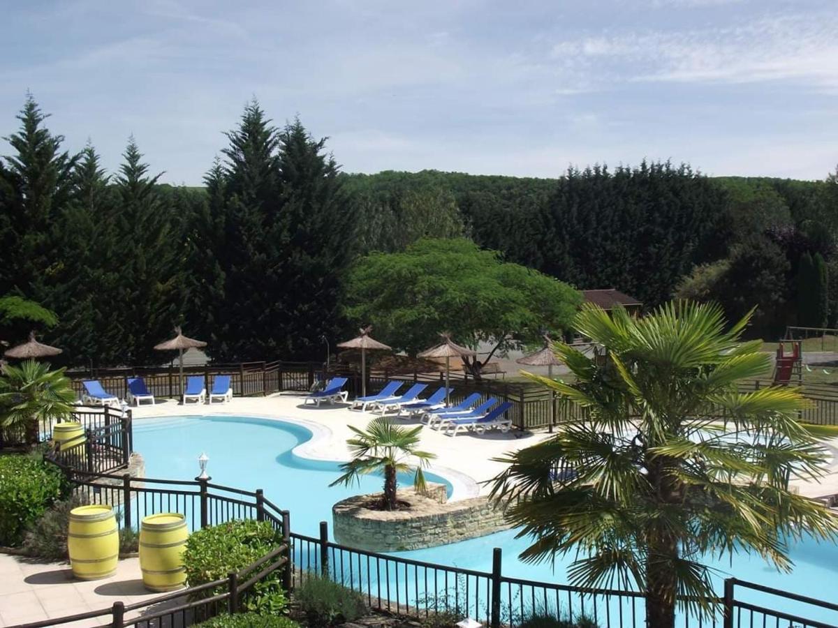 Domaine De Guillalmes Hotel Fumel Eksteriør billede